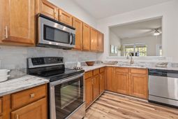 325 Flyway Road photo 4