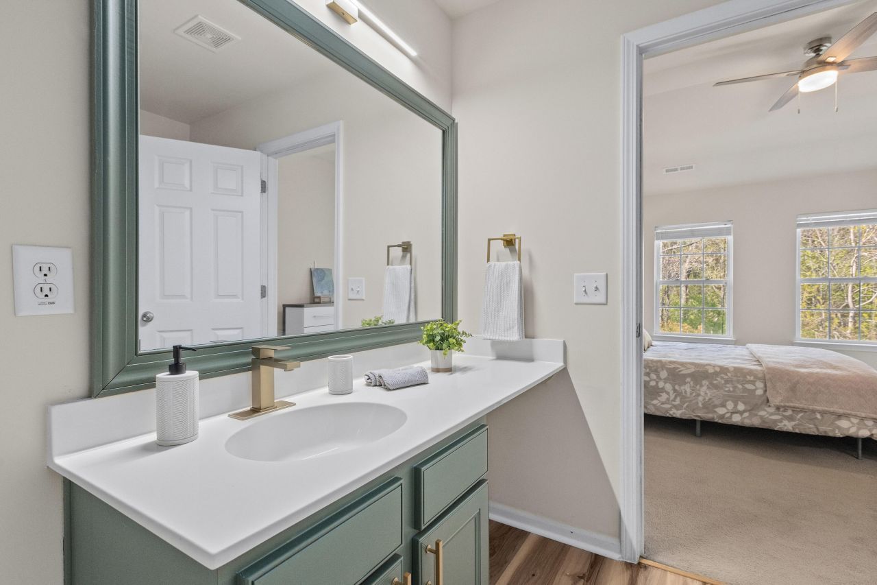 325 Flyway Road Photo 26