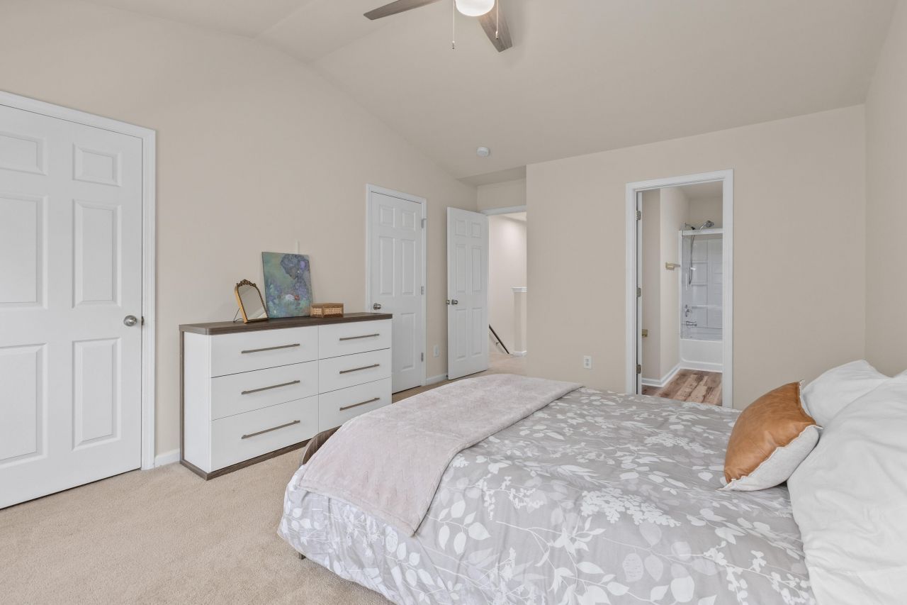 325 Flyway Road Photo 32