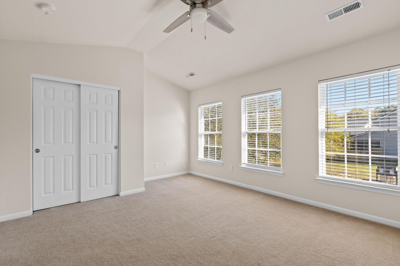 325 Flyway Road Photo 36