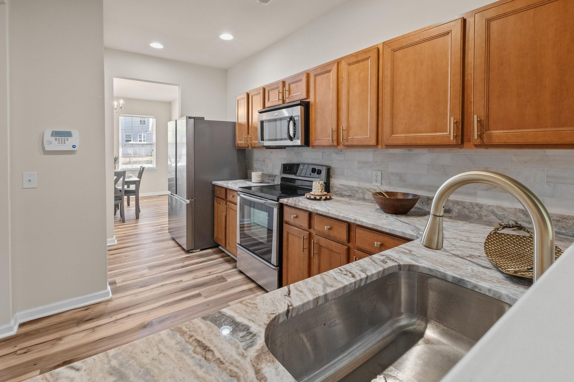 325 Flyway Road Photo 7