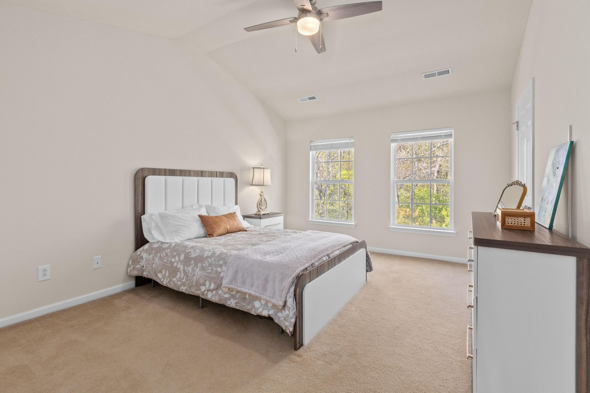 325 Flyway Road Photo 9