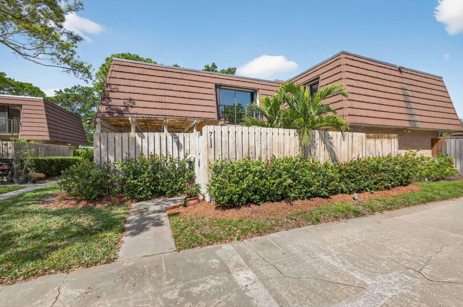 711 7th Lane, Palm Beach Gardens, FL 33418 Photo