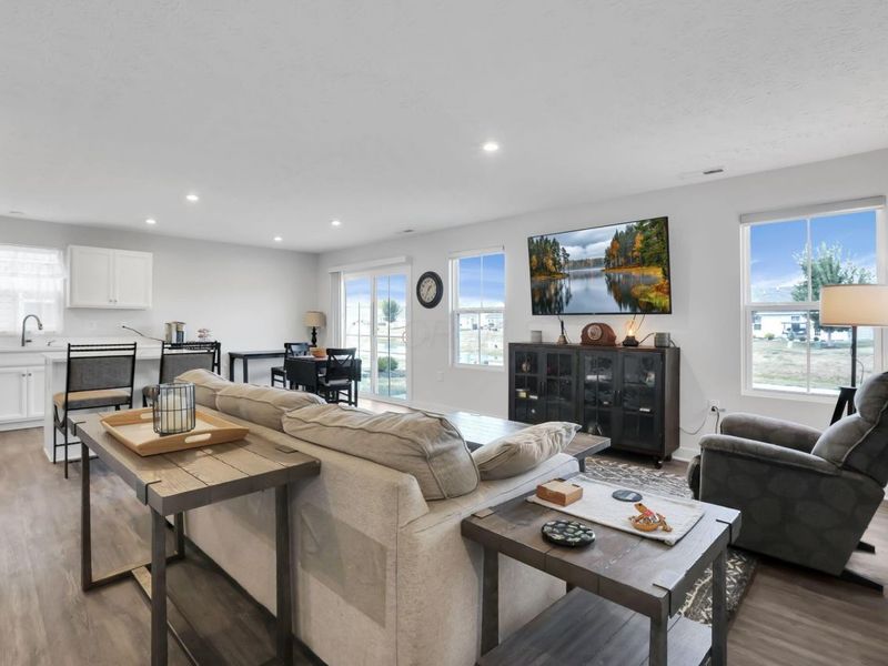 6575 Turning Stone Loop , Canal Winchester, OH 43110 Photo 5