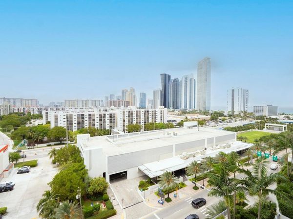 300 Sunny Isles Blvd, Unit 4-1007, Sunny Isles Beach, FL 33160