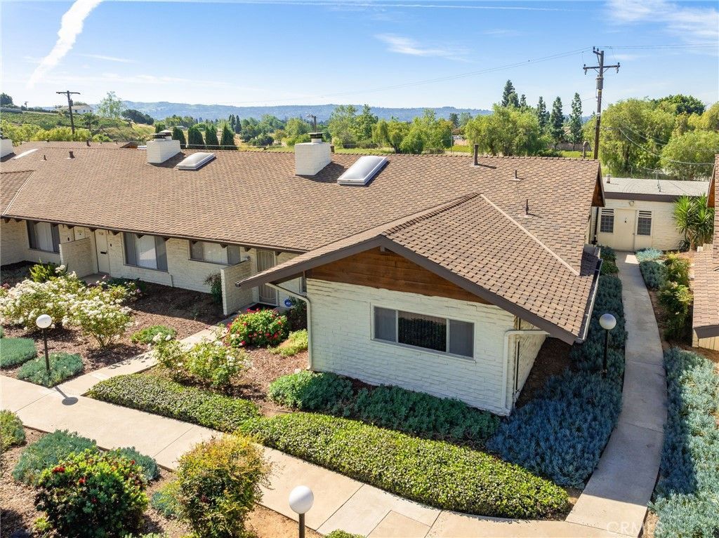 5118 Lakeview, Unit 4, Yorba Linda, CA 92886 Main Photo