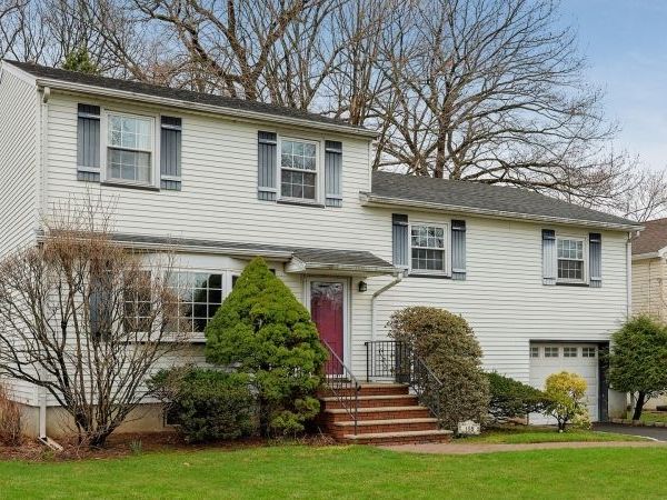 108 Elmora Ave, Cranford, NJ 07016
