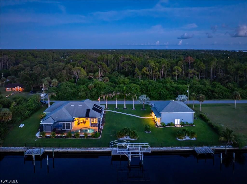 1025 Cheshire St, Port Charlotte, FL 33953 Photo