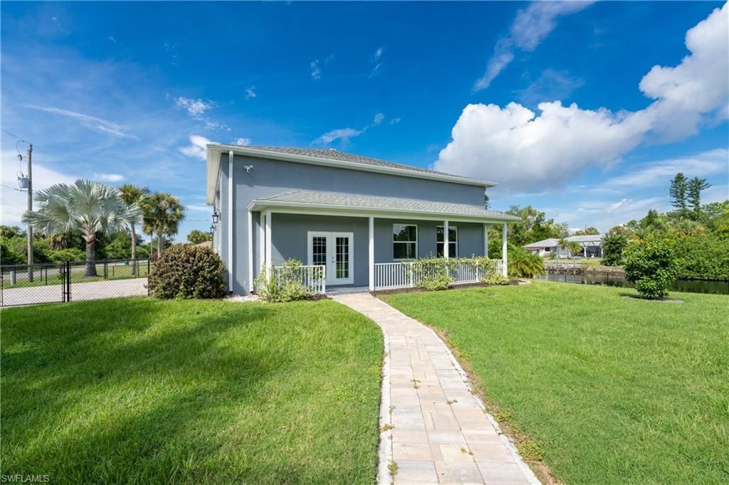 1025 Cheshire St, Port Charlotte, FL 33953 Photo