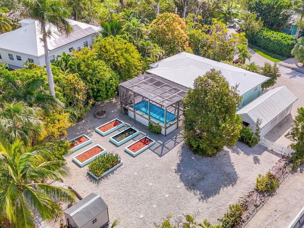 83 Sugarloaf Drive, Sugarloaf, FL 33042