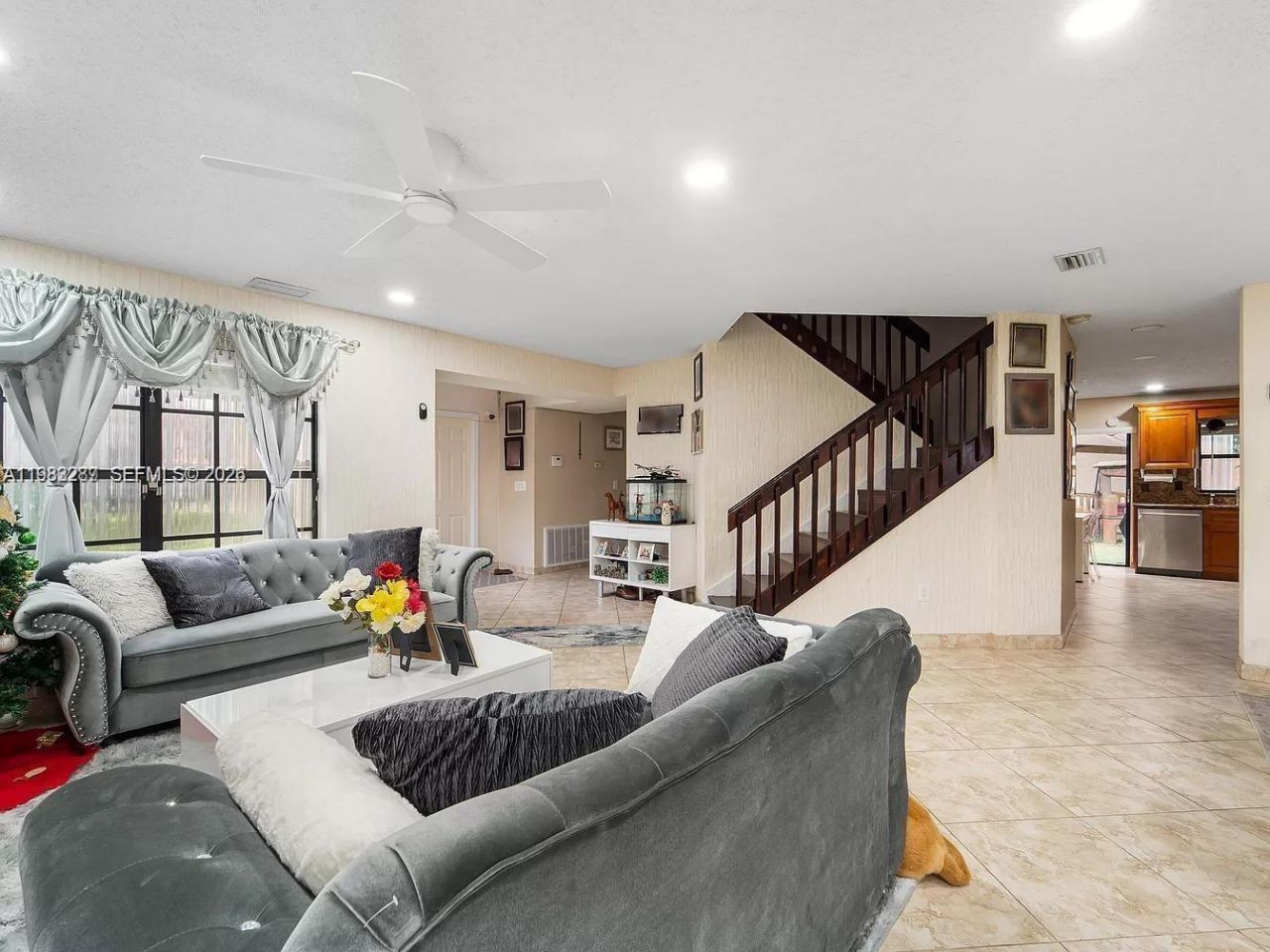 1431 SW 87th Way, Pembroke Pines, FL 33025 Photo