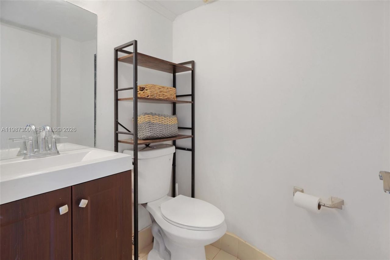 12682 NW 7th Way, Miami, FL 33182 Photo