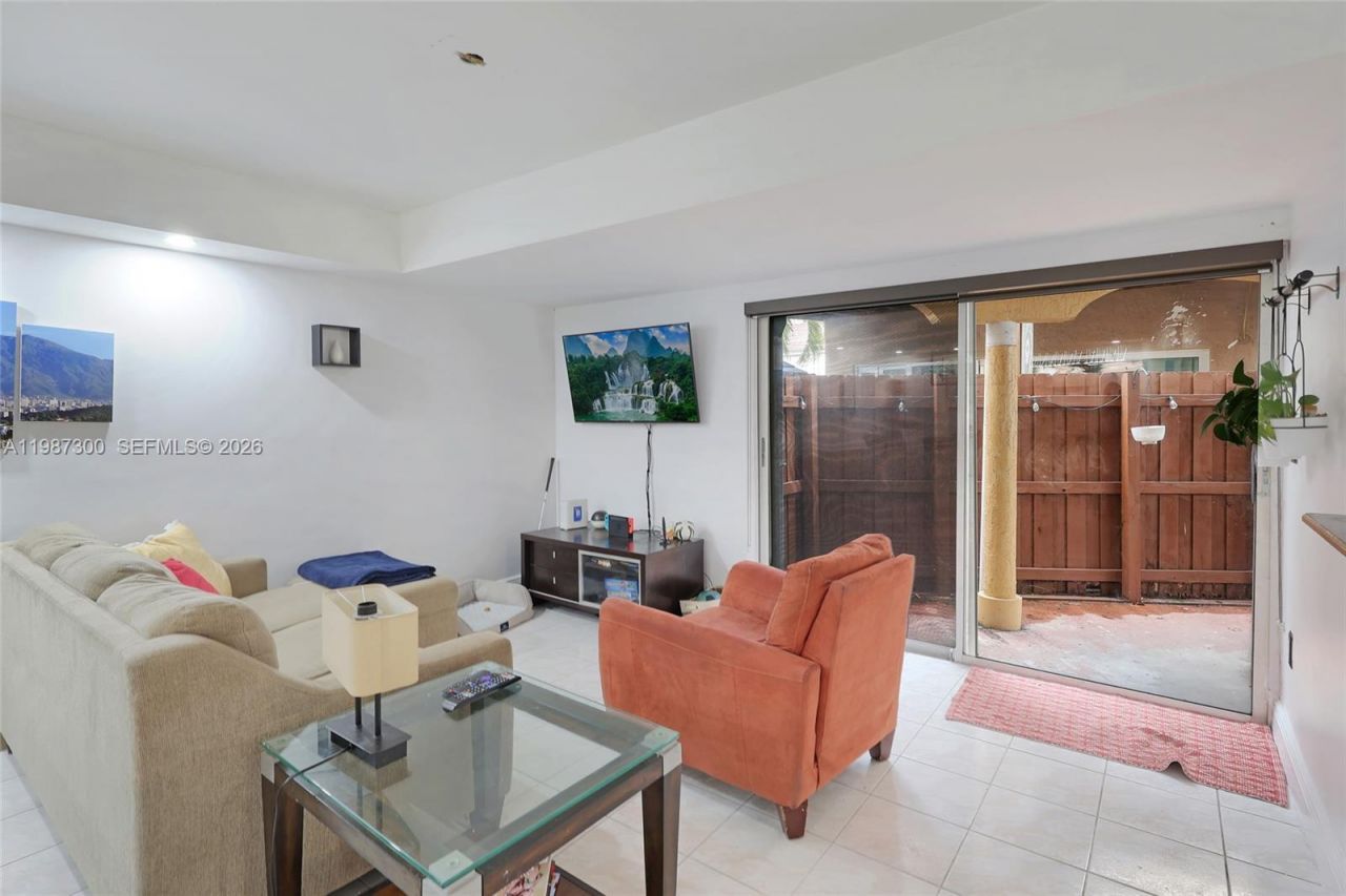 12682 NW 7th Way, Miami, FL 33182 Photo