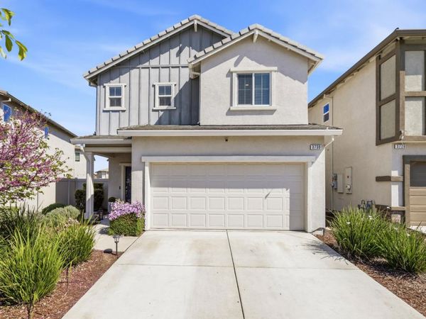 3730 Roseparke Way, Sacramento, CA 95834