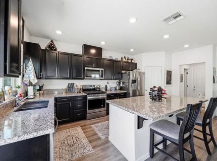 3730 Roseparke Way, Sacramento, CA 95834 Photo