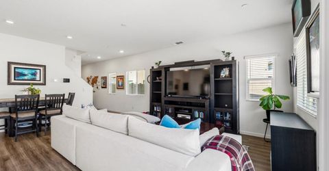 3730 Roseparke Way, Sacramento, CA 95834 Photo
