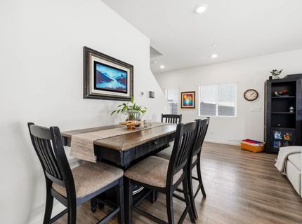 3730 Roseparke Way, Sacramento, CA 95834 Photo