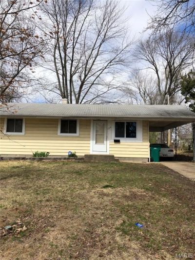 135 Monteith Circle , Riverview, MO 63137 Main Photo