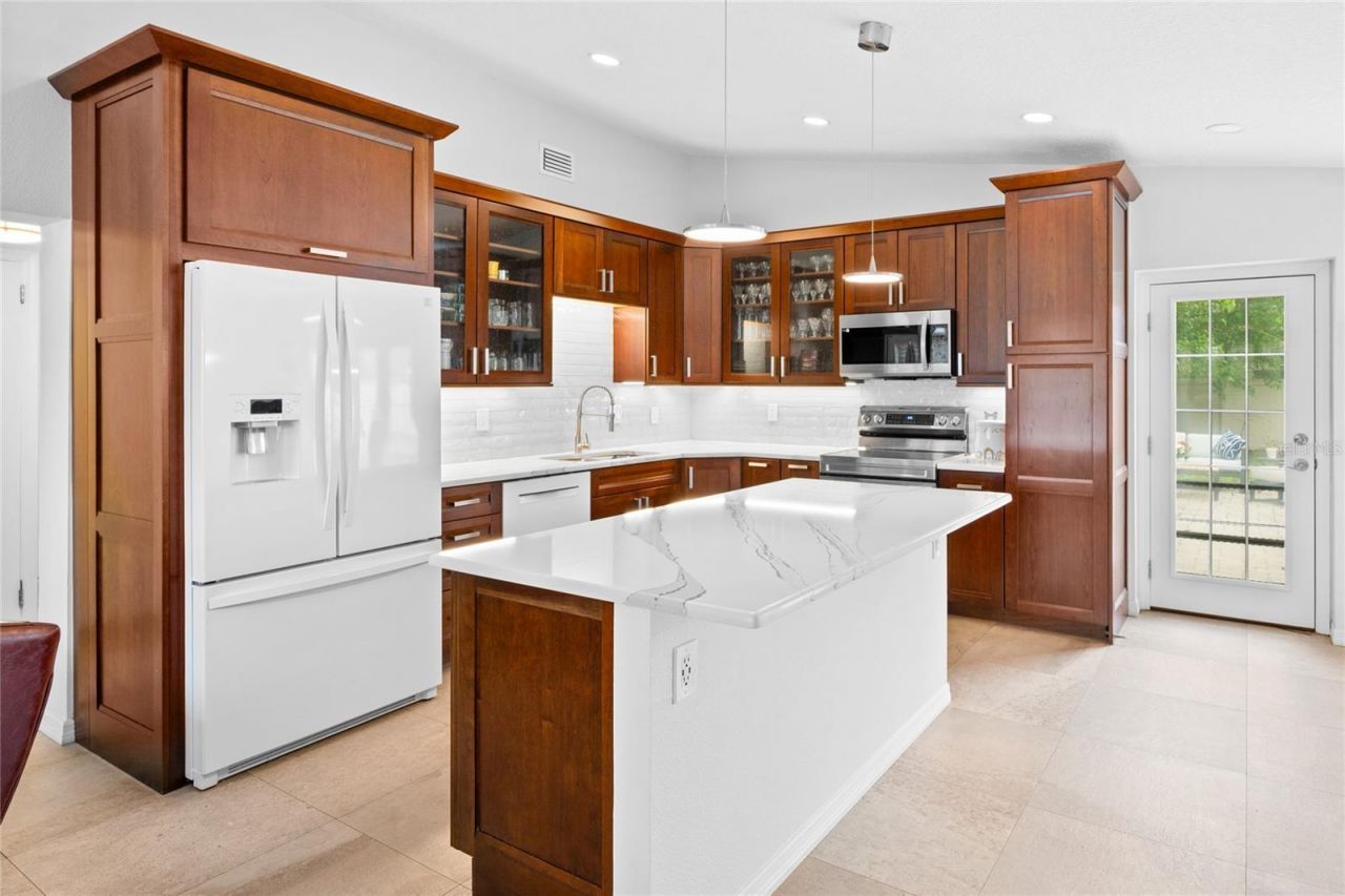 305 Palm Springs Drive, Longwood, FL 32750 Photo