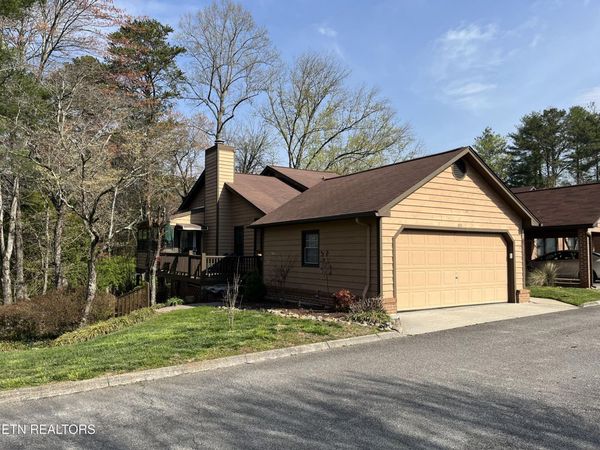 122 Blue Ridge Court, Oak Ridge, TN 37830