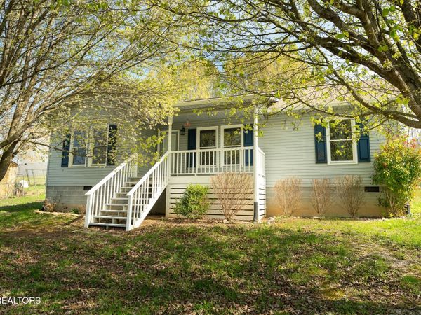 109 Miles Lane, LaFollette, TN 37766