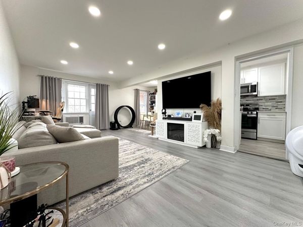 15115 84th Street , Unit 3M, Howard Beach, NY 11414