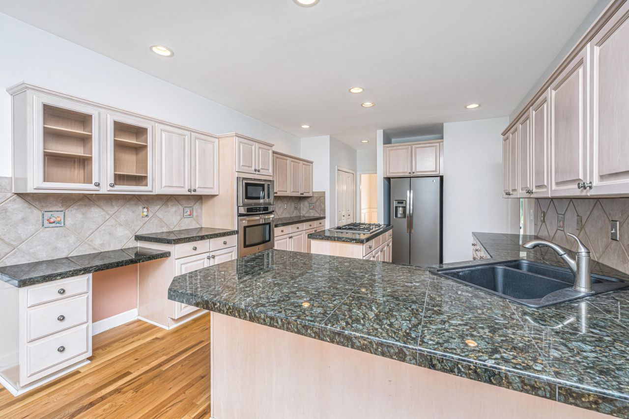 3930 Colonel Vanderhorst Circle Photo 12