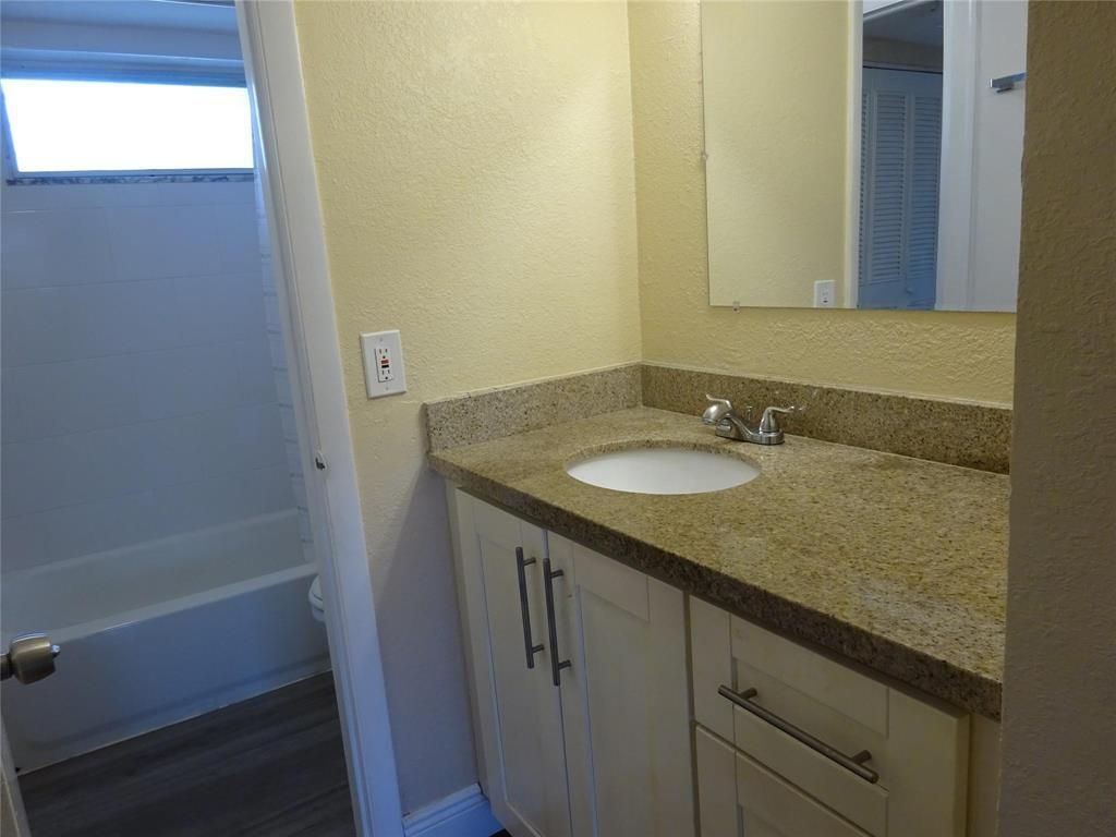 6050 NW 64th Avenue, Unit 307, Tamarac, FL 33319 Photo