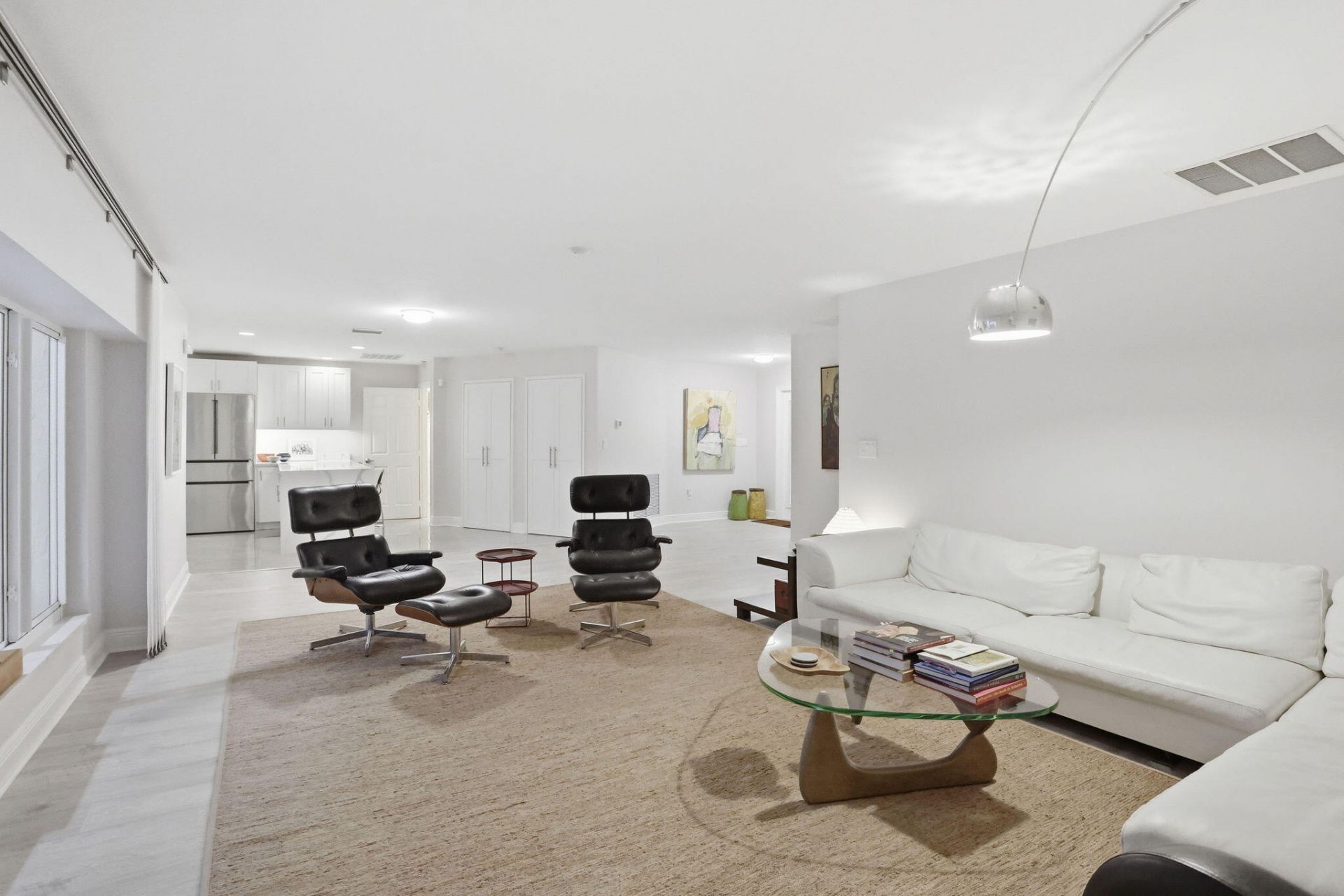 2001 Embassy Drive, West Palm Beach, FL 33401 Photo