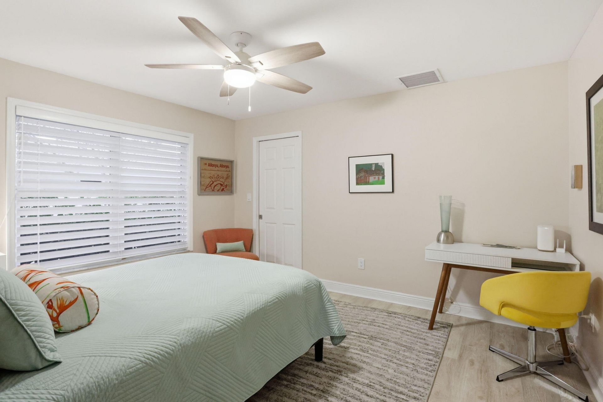 2001 Embassy Drive, West Palm Beach, FL 33401 Photo