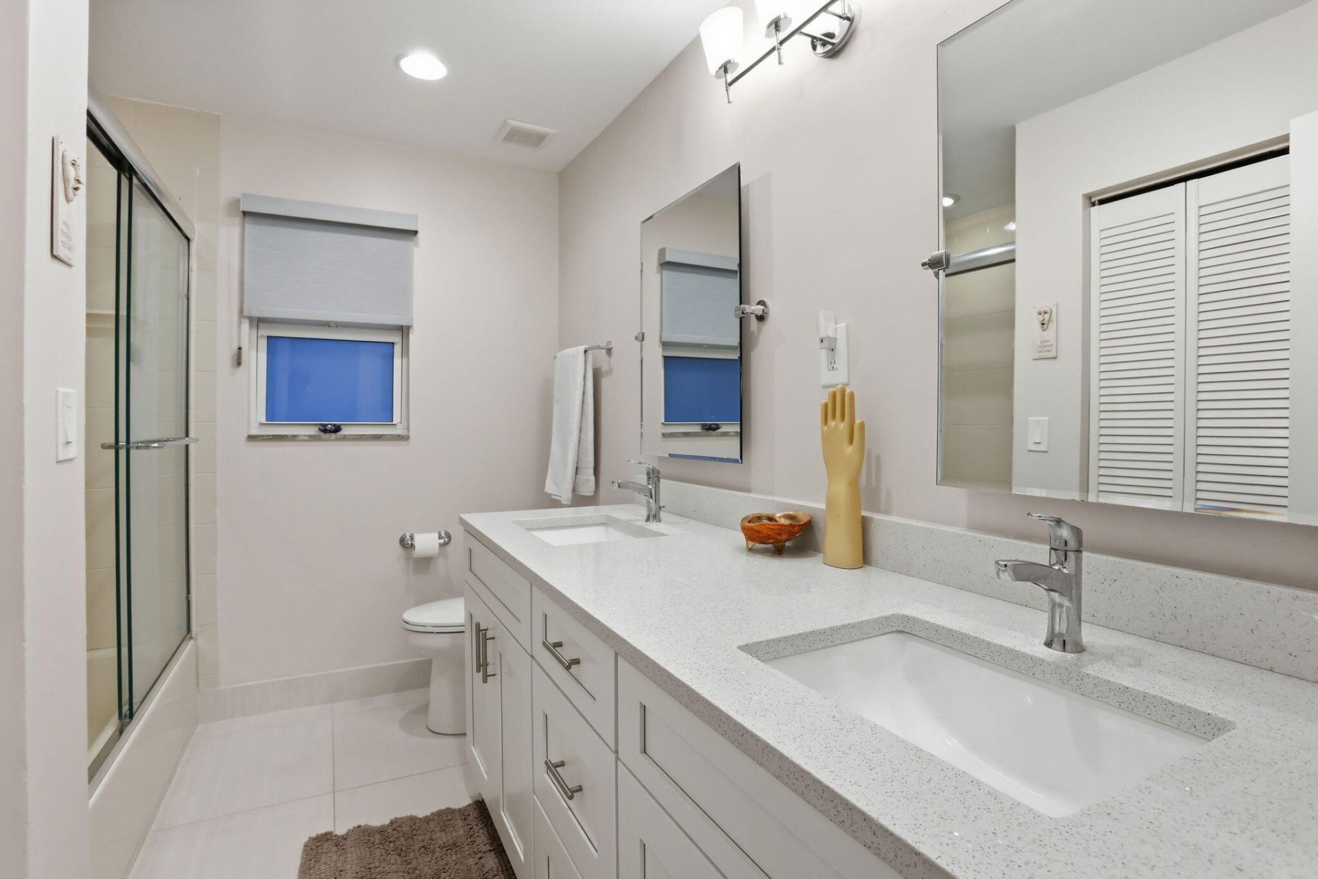 2001 Embassy Drive, West Palm Beach, FL 33401 Photo