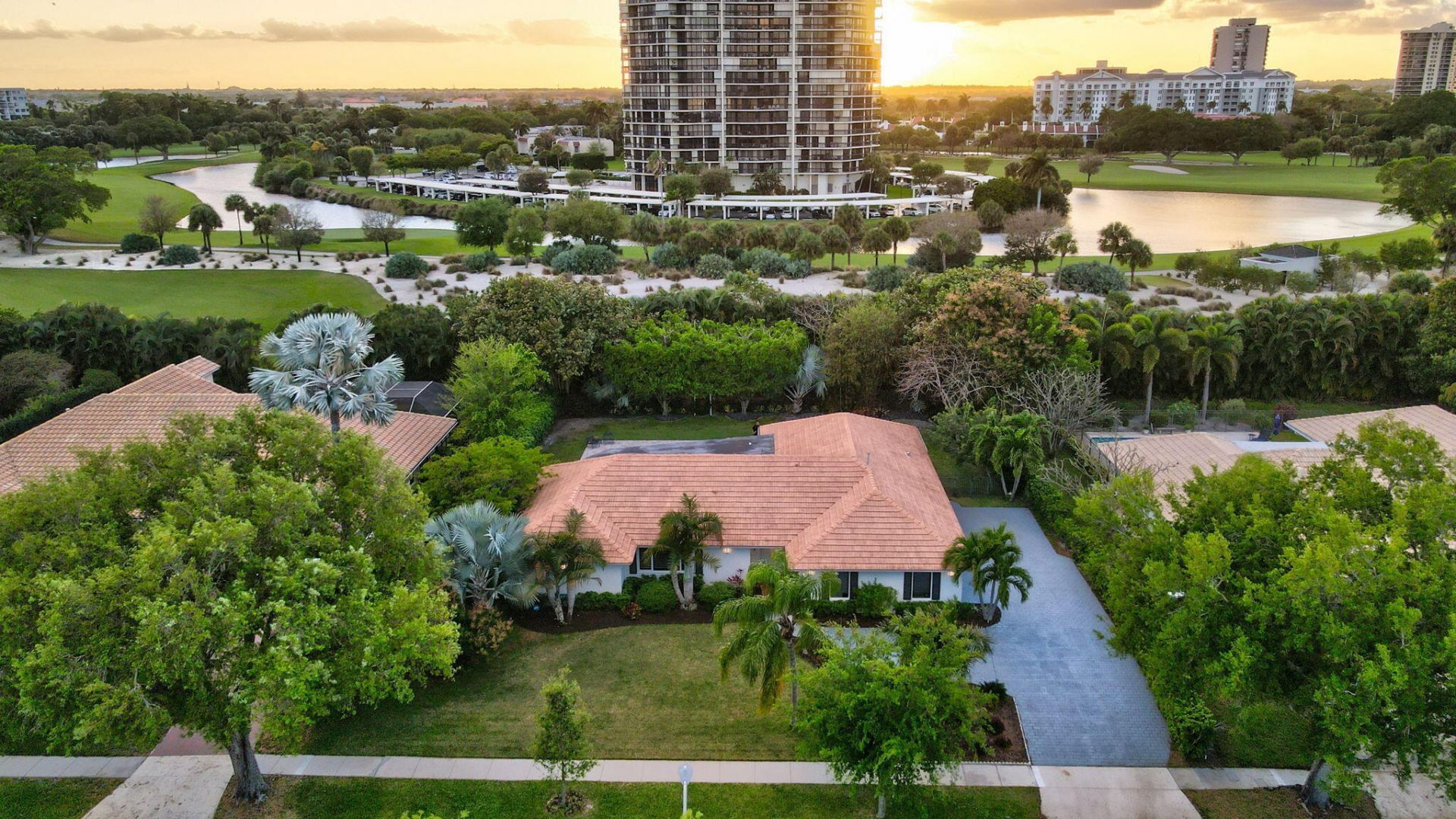 2001 Embassy Drive, West Palm Beach, FL 33401 Photo