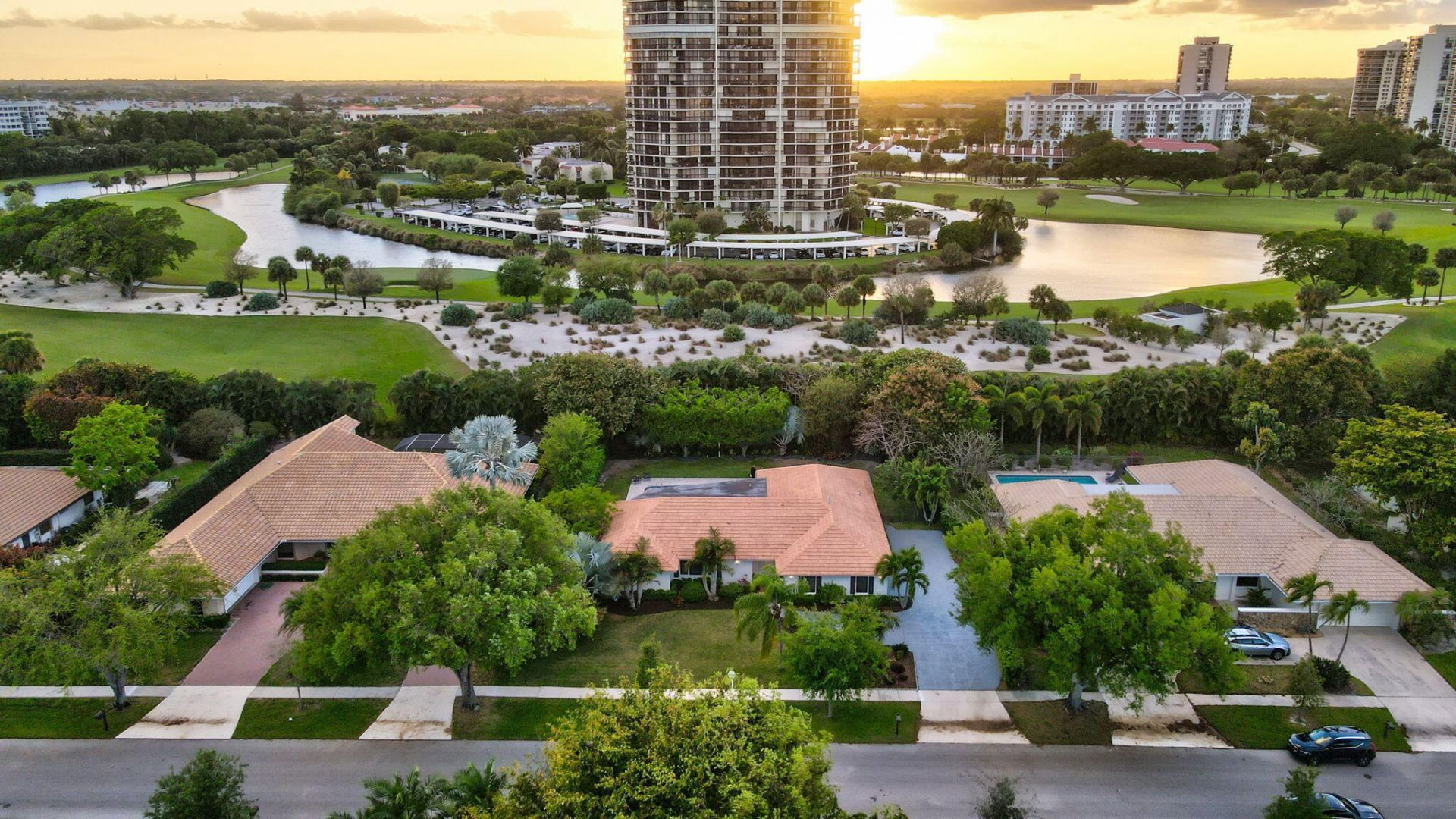 2001 Embassy Drive, West Palm Beach, FL 33401 Photo