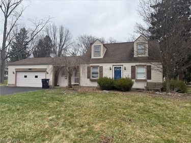 3045 Evelyn Road, Youngstown, OH 44511
