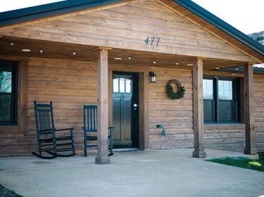 477 Wildcat Ridge , Rogers, KY 41365