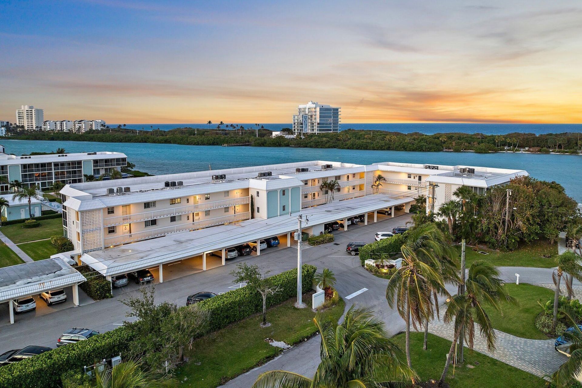 100 Waterway Road, Unit E305, Tequesta, FL 33469 Photo