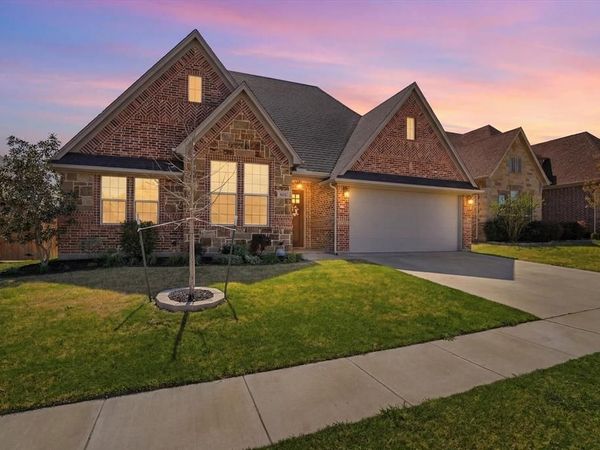 420 Blue Star Court, Burleson, TX 76028