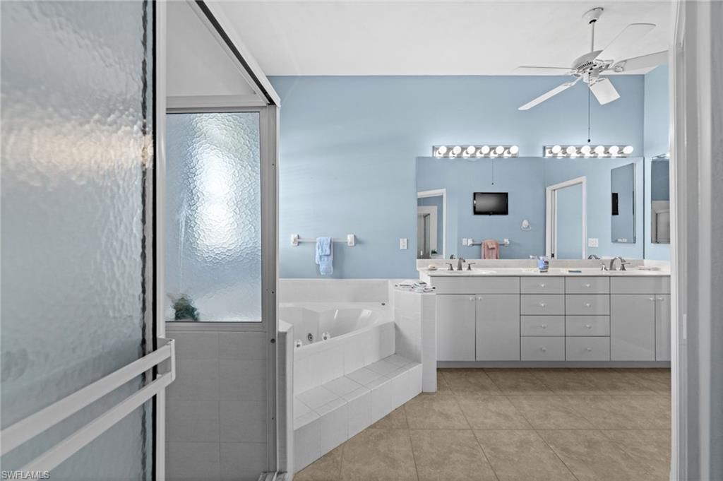 410 SE 20th Ct, Cape Coral, FL 33990 Photo