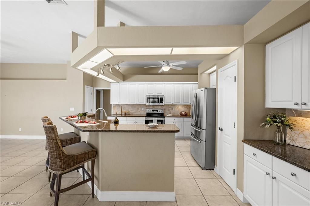 410 SE 20th Ct, Cape Coral, FL 33990 Photo