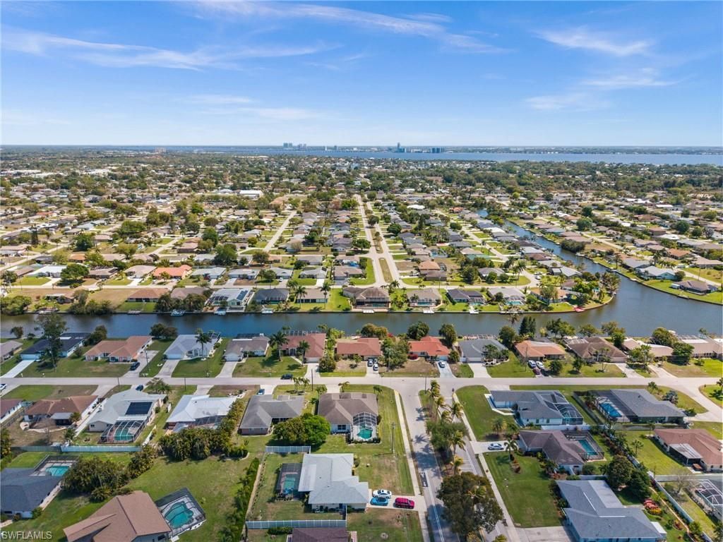 410 SE 20th Ct, Cape Coral, FL 33990 Photo