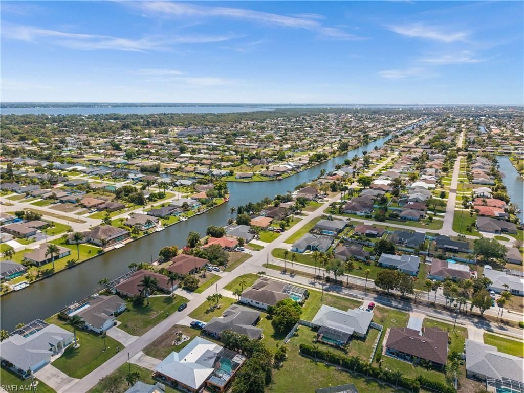 410 SE 20th Ct, Cape Coral, FL 33990 Photo