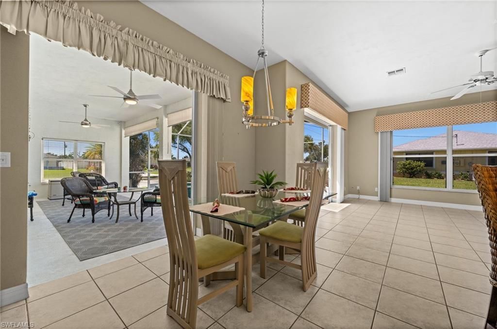 410 SE 20th Ct, Cape Coral, FL 33990 Photo