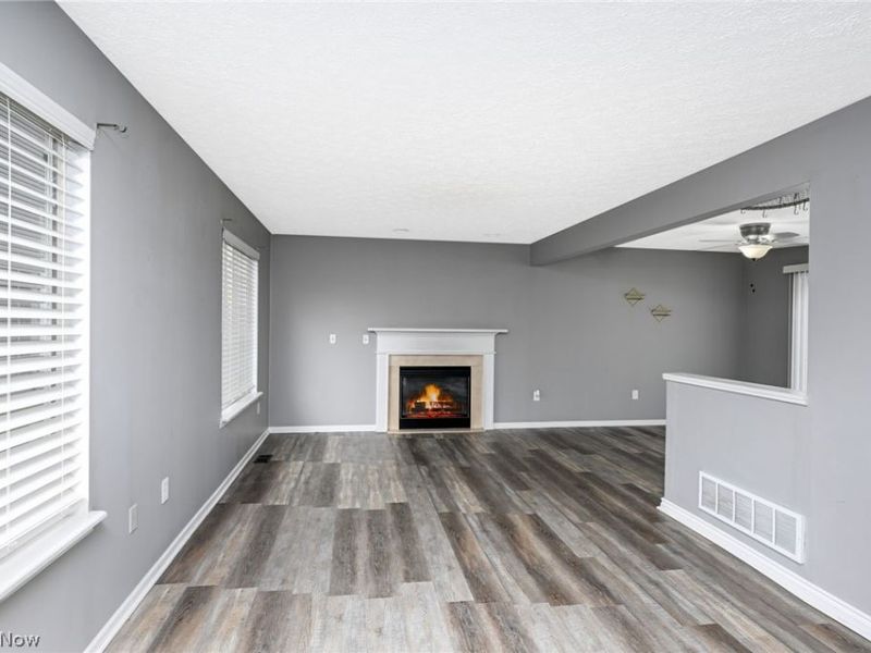 1083 Reeves Court , Lakemore, OH 44312 Photo 16