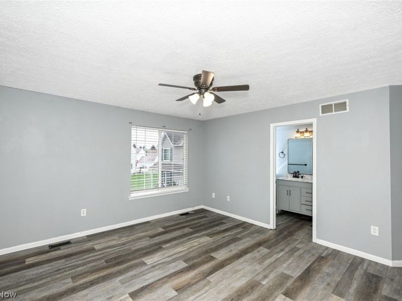 1083 Reeves Court , Lakemore, OH 44312 Photo 27