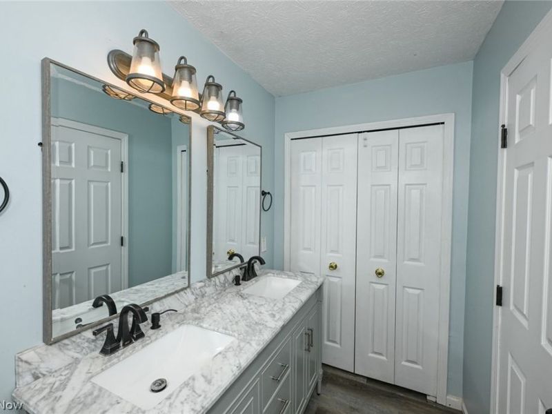 1083 Reeves Court , Lakemore, OH 44312 Photo 34