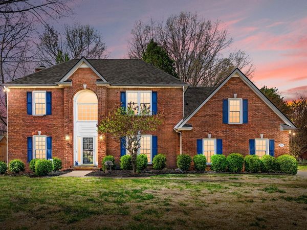 206 Longwood Ln, Clarksville, TN 37043