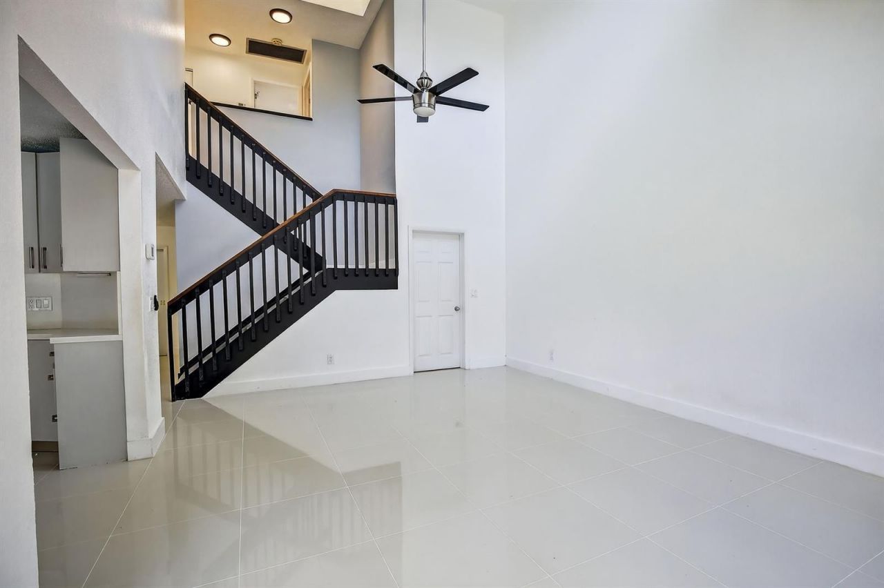 8201 SW 57th Street, Davie, FL 33328 Photo