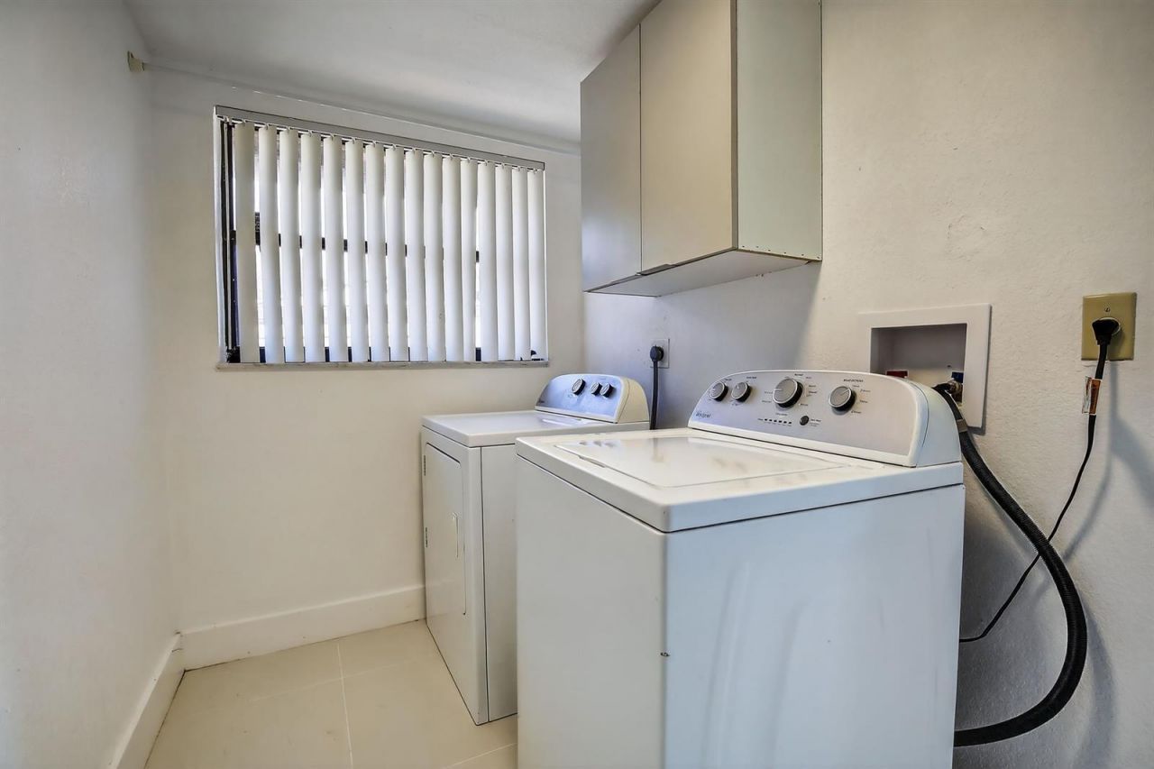 8201 SW 57th Street, Davie, FL 33328 Photo