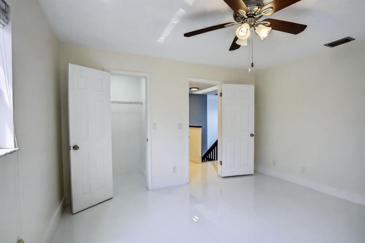 8201 SW 57th Street, Davie, FL 33328 Photo