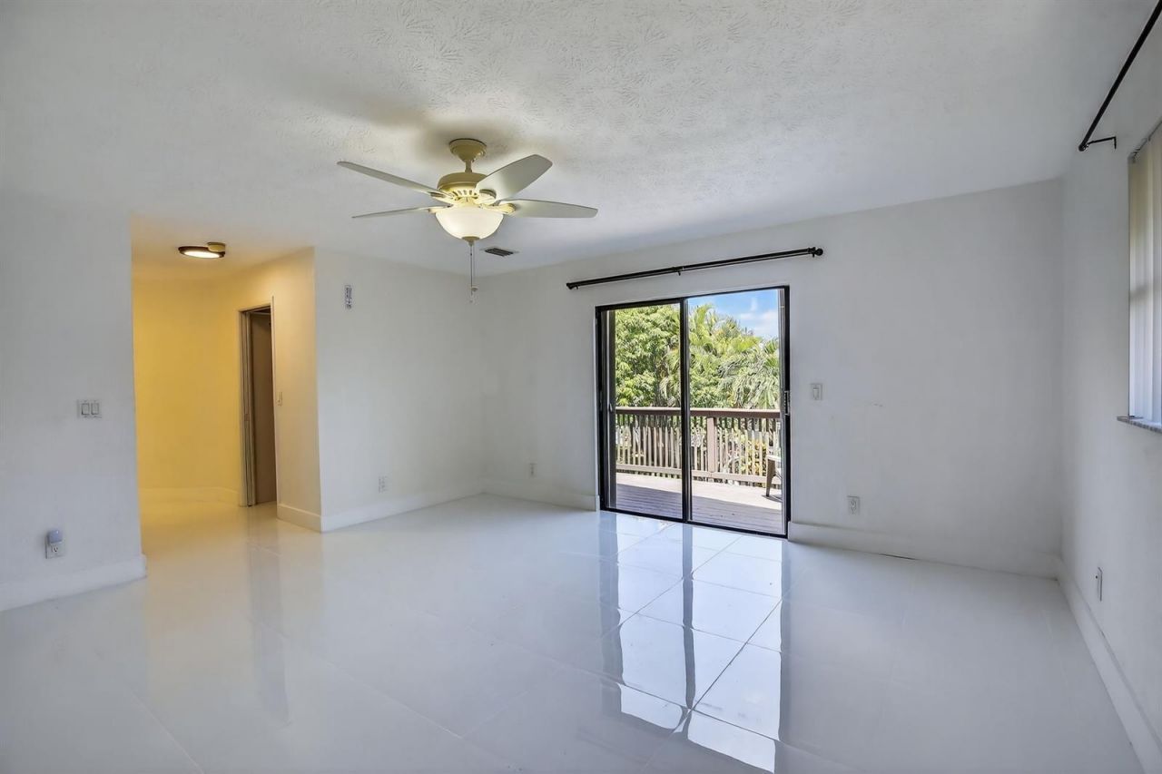 8201 SW 57th Street, Davie, FL 33328 Photo